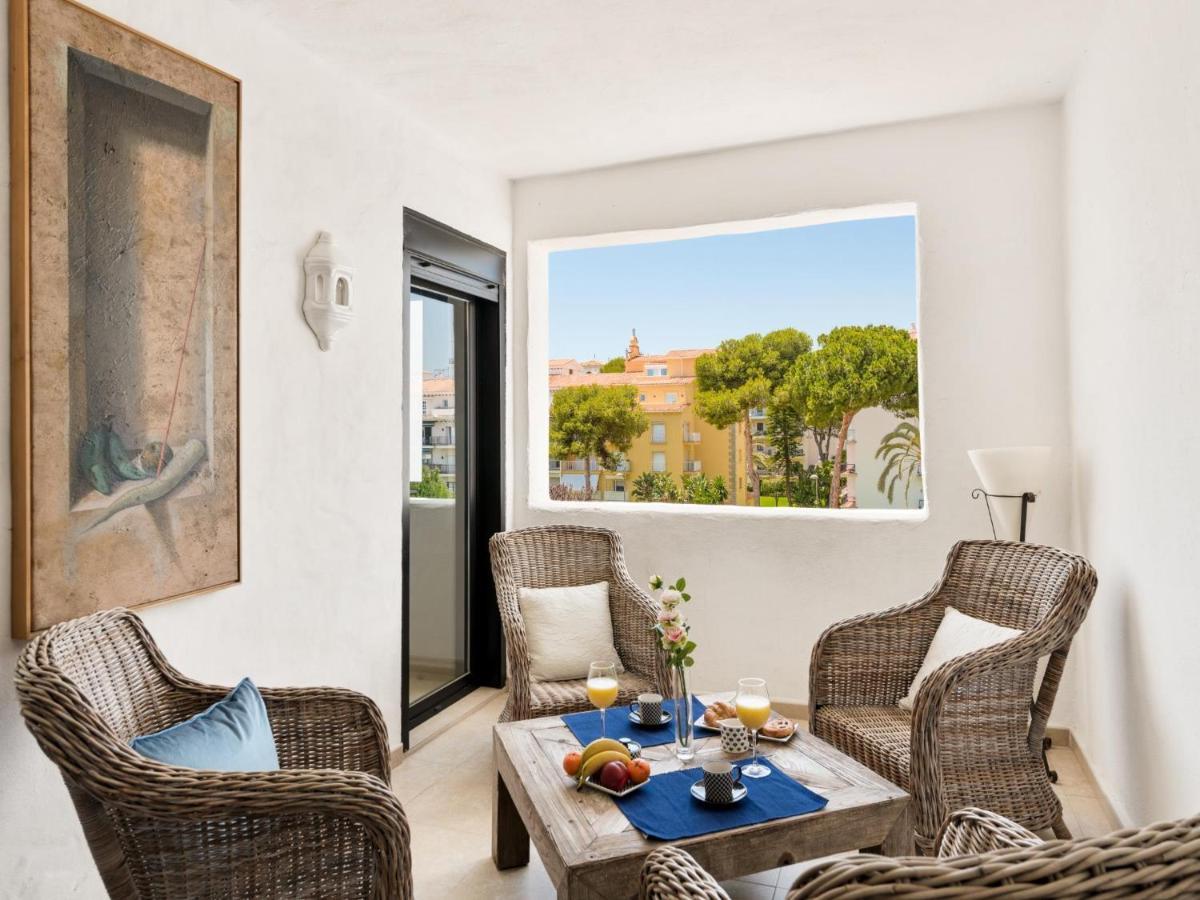Apartamento De 2 Dormitorios En Playas Del Duque 马尔韦利亚 外观 照片