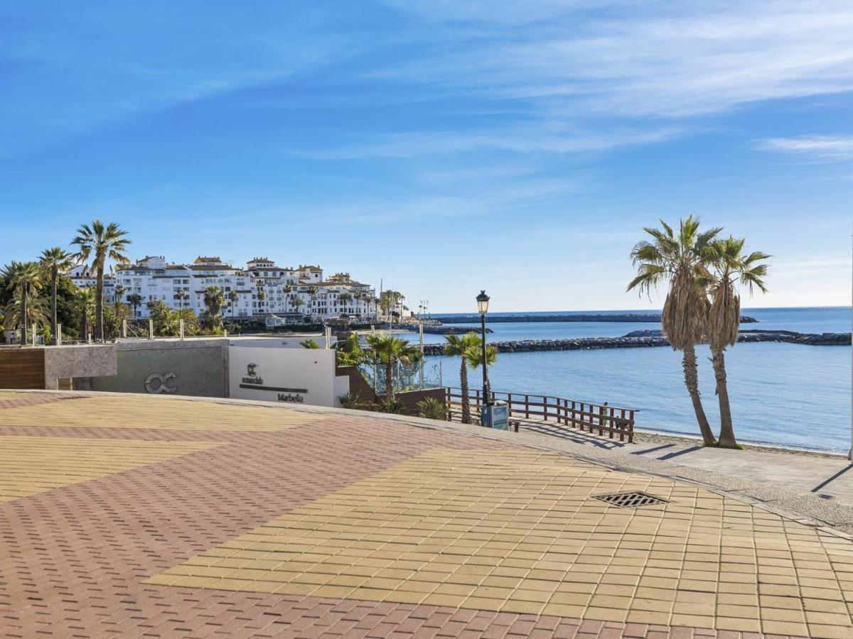 Apartamento De 2 Dormitorios En Playas Del Duque 马尔韦利亚 外观 照片